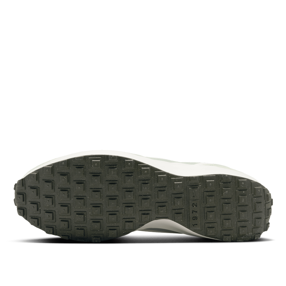 Nike Men's Waffle Nav Shoes