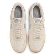 Nike Men's Air Force 1 '07 LV8 Shoes