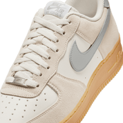 Nike Men's Air Force 1 '07 LV8 Shoes