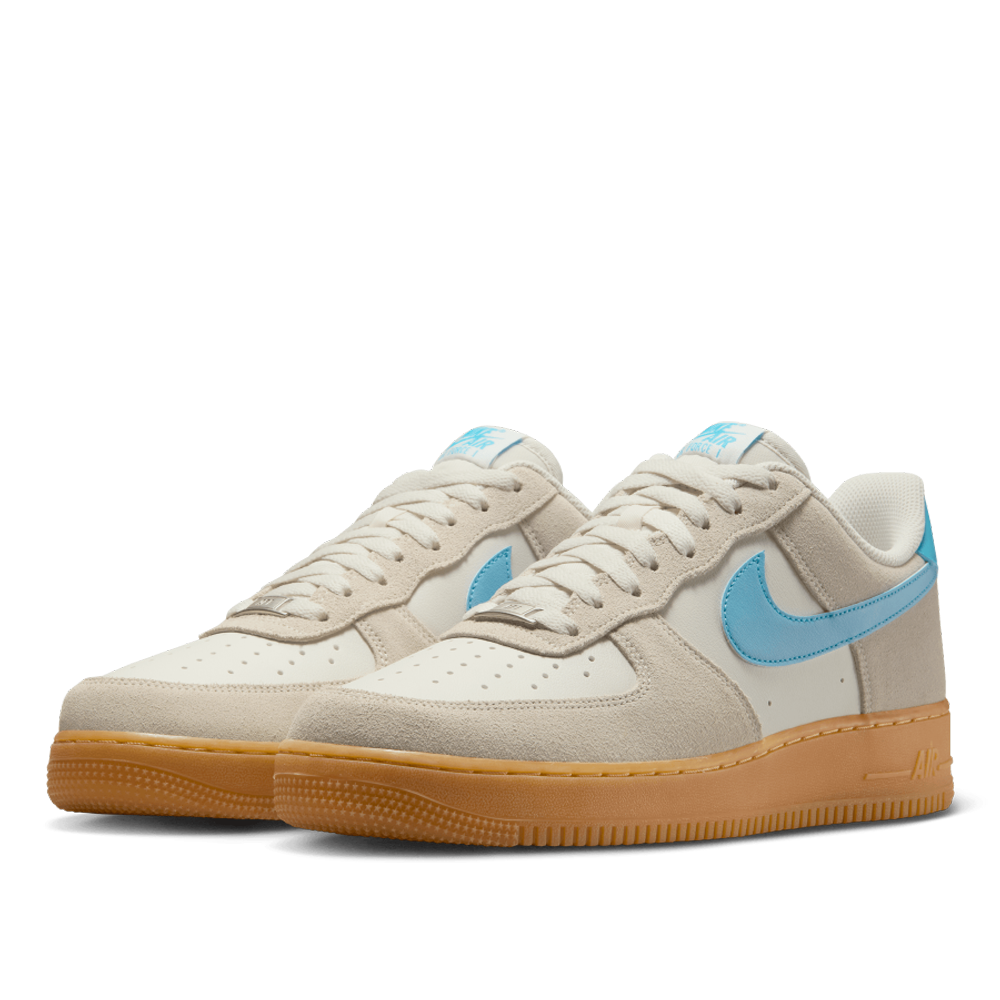 Nike Men's Air Force 1 '07 LV8 Shoes