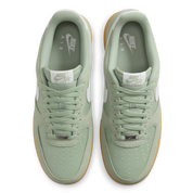 Nike Men's Air Force 1 '07 LV8 Shoes