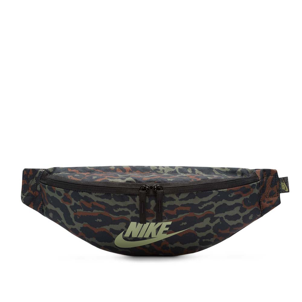 Nike camo hotsell hip pack